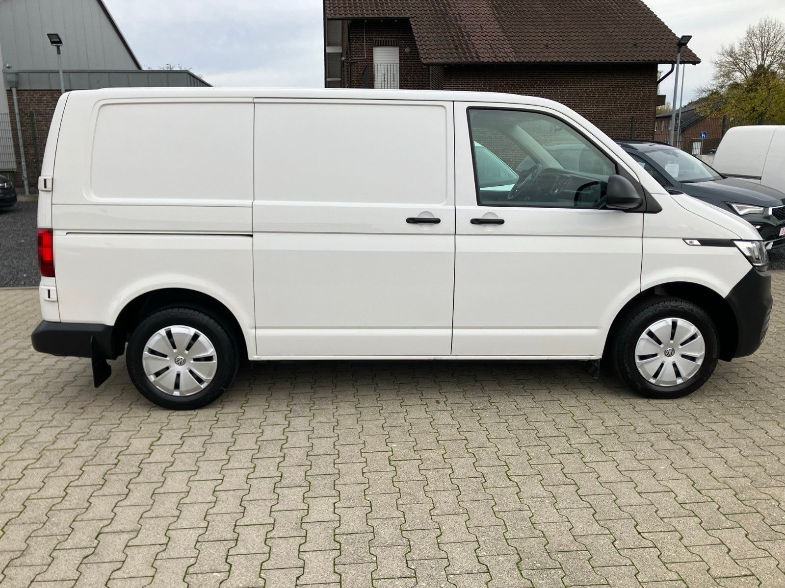 Volkswagen T6 Transporter 2.0TDI Navi 1.Hand foto 5