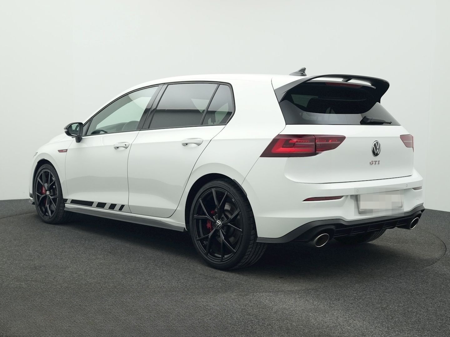 Volkswagen Golf GTI 8 2.0 TSI DSG Clubsport Blackstyle PANO foto 3