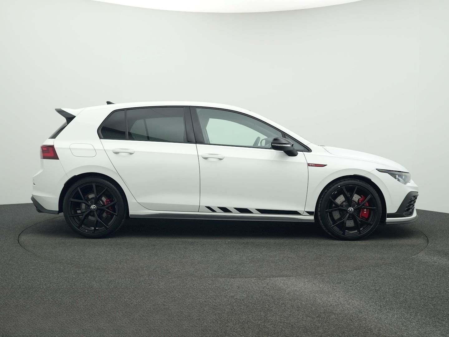 Volkswagen Golf GTI 8 2.0 TSI DSG Clubsport Blackstyle PANO foto 7