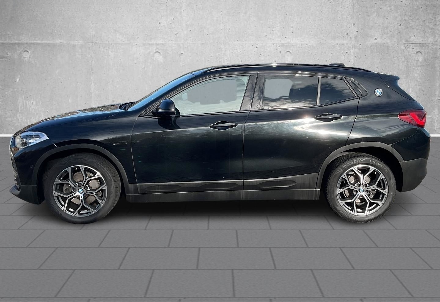 BMW X2 sDrive18i Aut Navi LED Klimaaut SHZ Allwetter foto 2