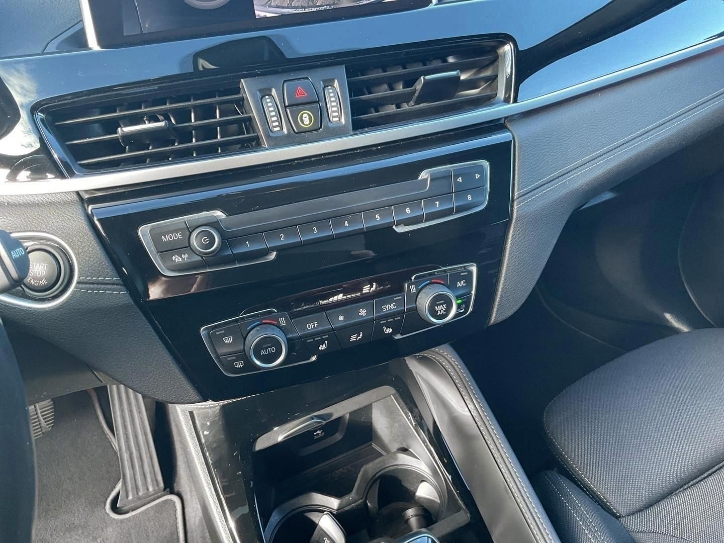 BMW X2 sDrive18i Aut Navi LED Klimaaut SHZ Allwetter foto 12