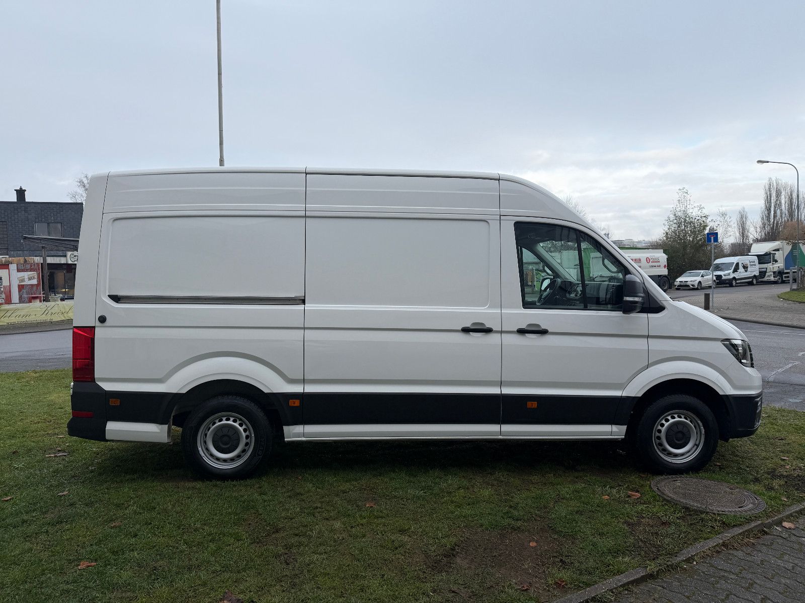 Volkswagen Crafter Kasten Kasten 30 mittellang Trendline Ho foto 4