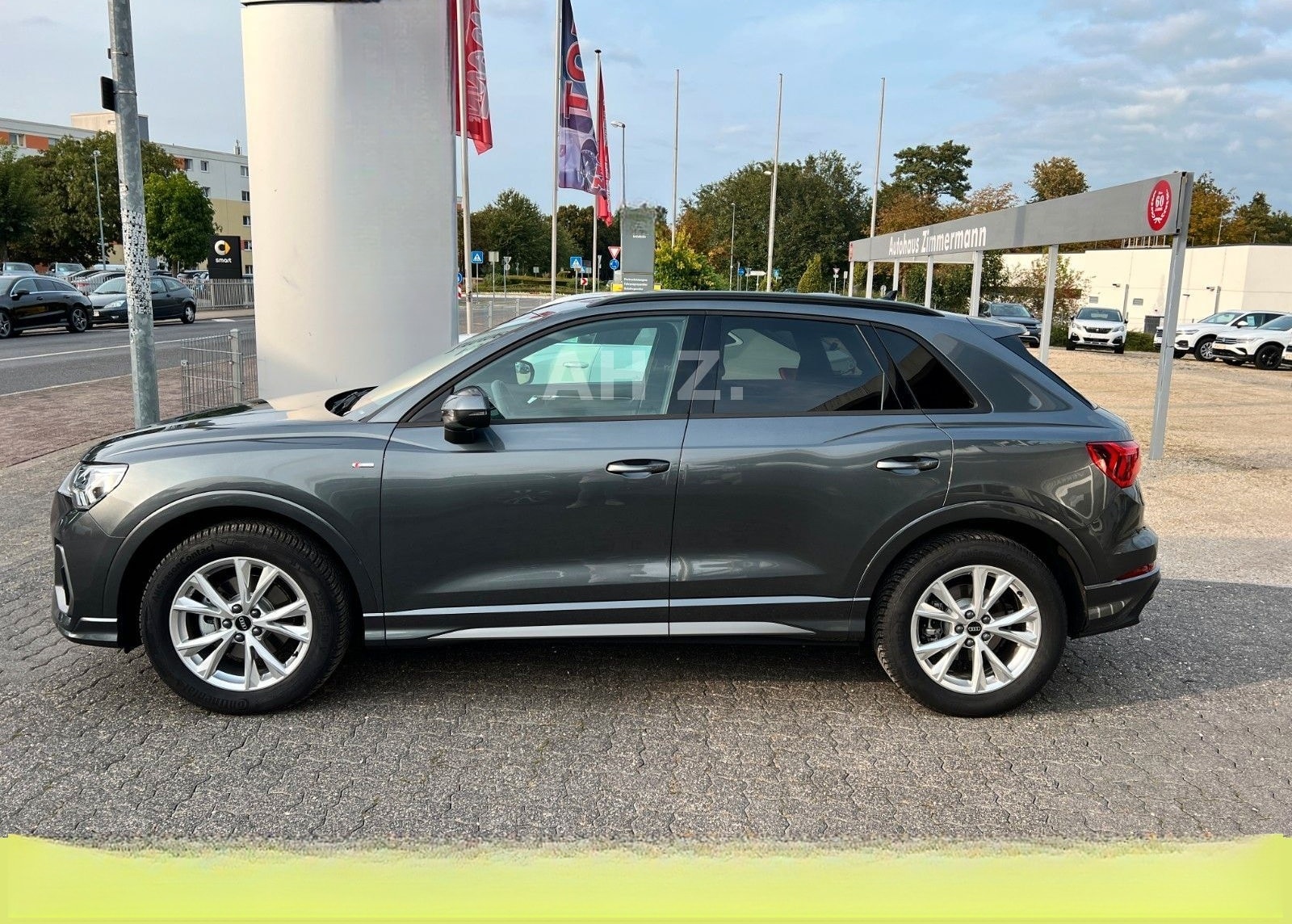 Audi Q3 S Line 2x S-LINE*KAM*LED*MMI*KeyLess*AHK V*18 foto 9