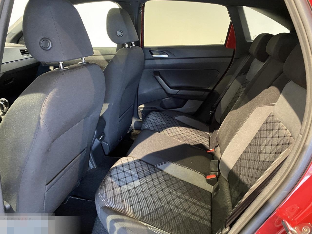 Volkswagen Taigo 1.0 TSI R-Line NAVI KLIMA AHK PANO PED PDC foto 13