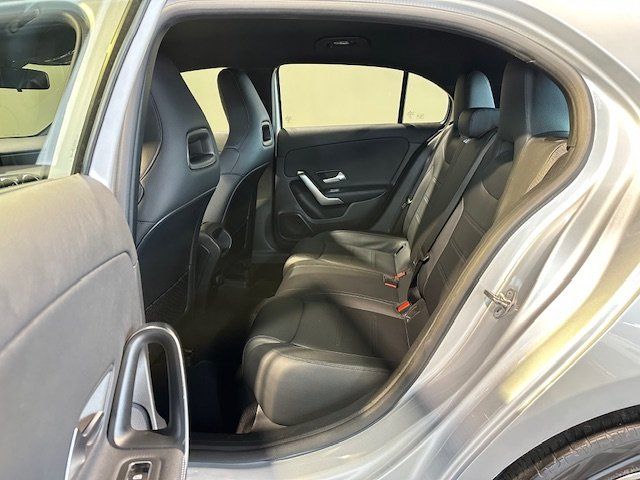 Mercedes-Benz A 250 e Progressive LED/Parktr/MBUX/DAB/Tempo/17 foto 12