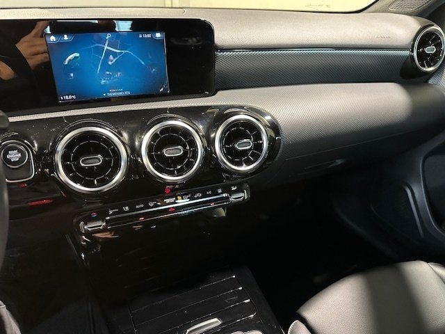 Mercedes-Benz A 250 e Progressive LED/Parktr/MBUX/DAB/Tempo/17 foto 6