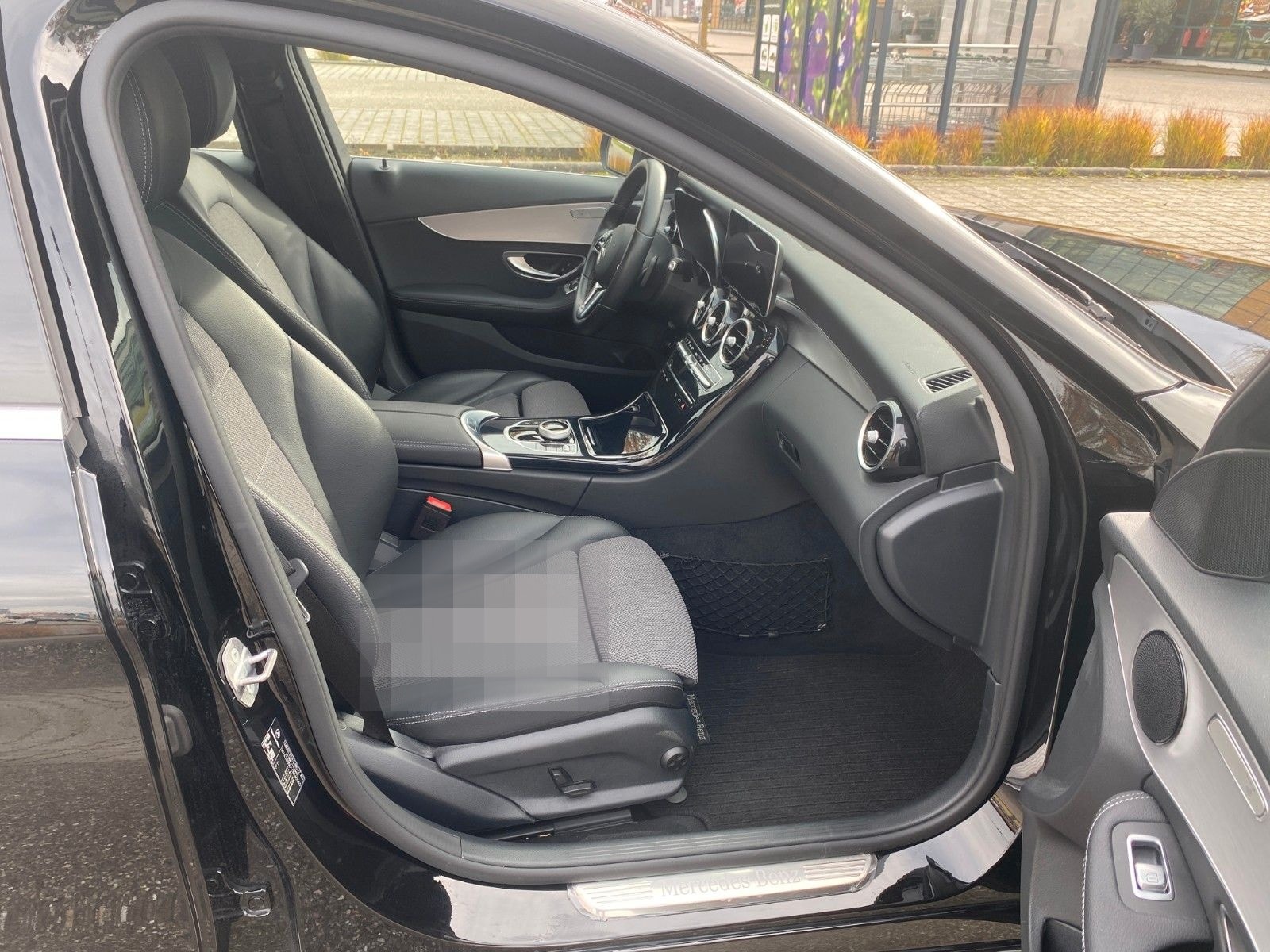 Mercedes-Benz C 200 d Avantgarde,LED,Leder,Navi,Kamera,PDC. foto 7