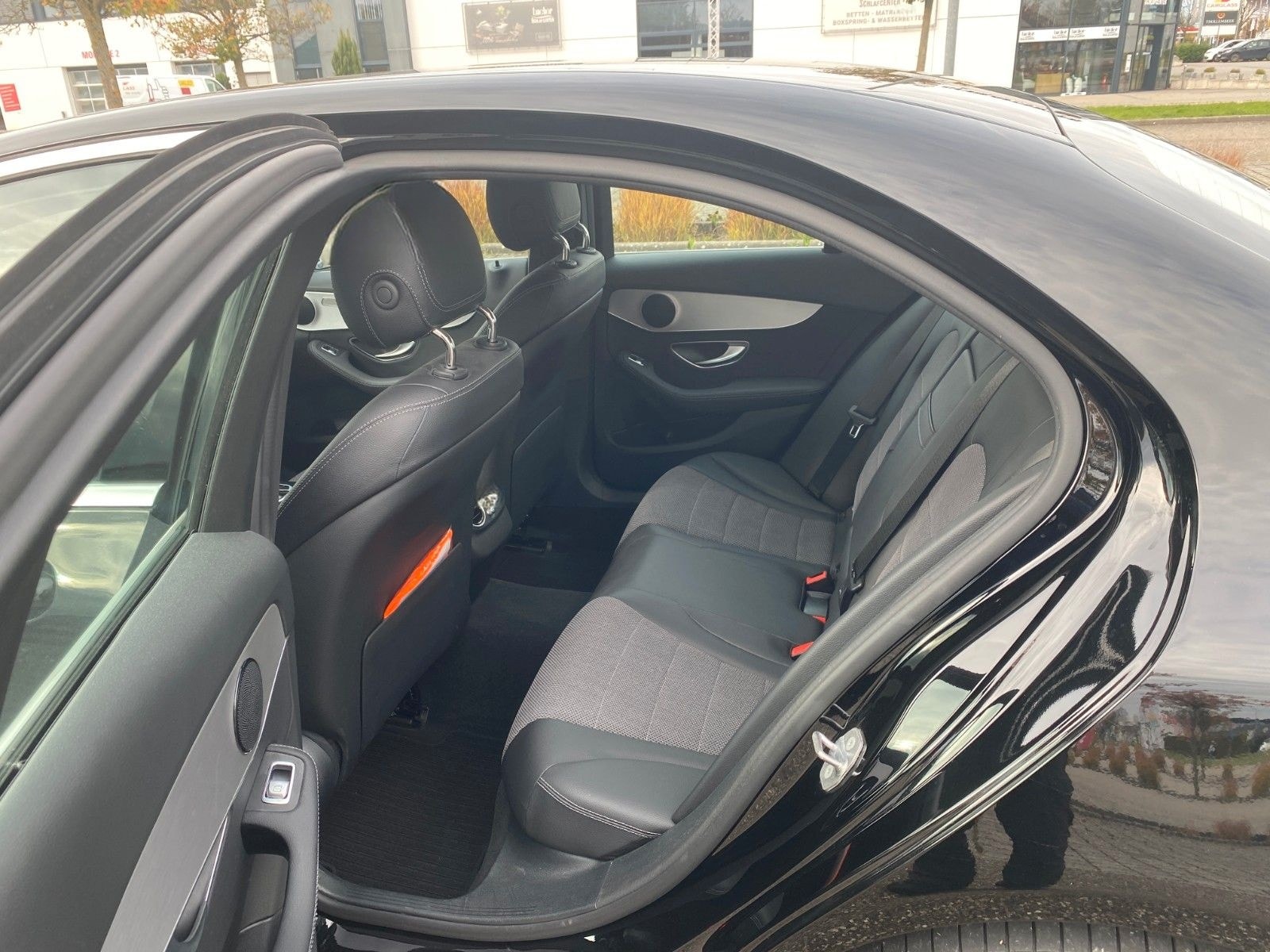 Mercedes-Benz C 200 d Avantgarde,LED,Leder,Navi,Kamera,PDC. foto 9