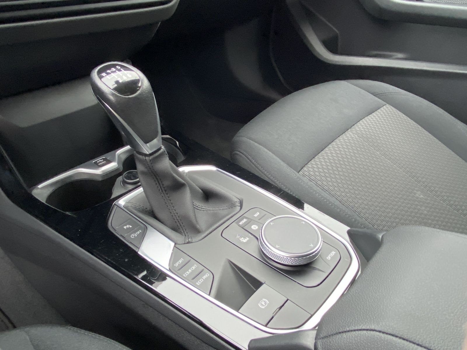 BMW 118i 5-Türer LED RFK DAB 18LM Lenkradhzg foto 10