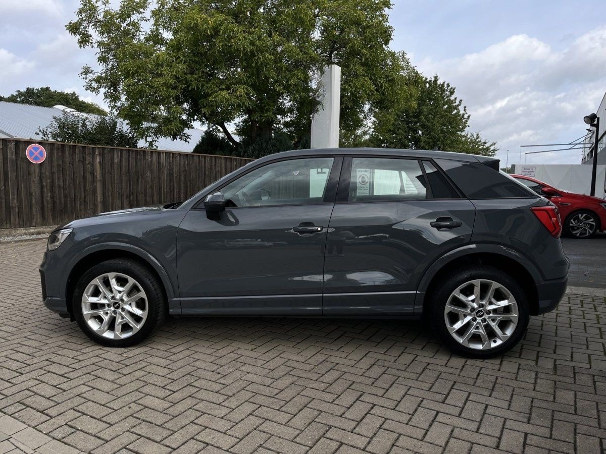 Audi Q2  35 TDI sport *AHK *SHZ foto 11