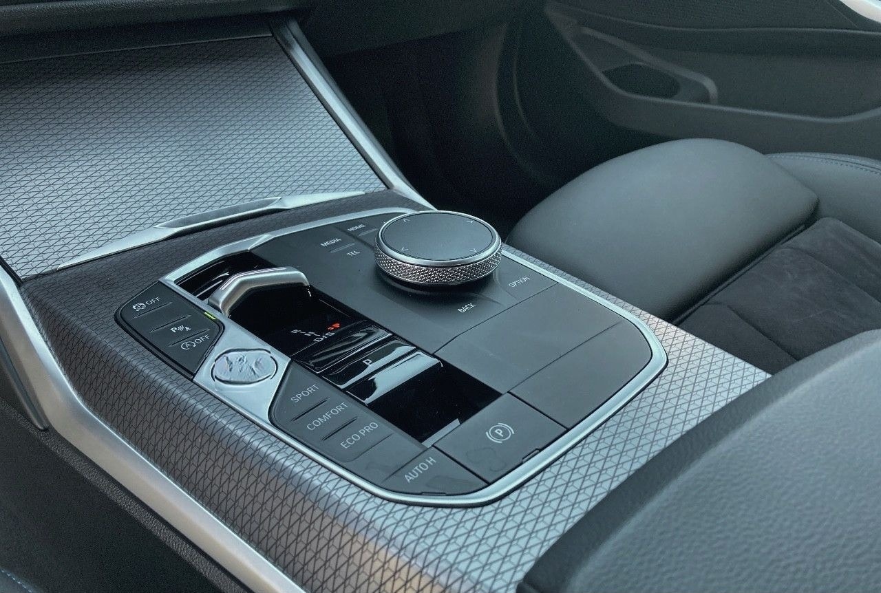 BMW 320i Touring M Sport/Head-Up/ACC/HiFi/NaviPlus foto 13