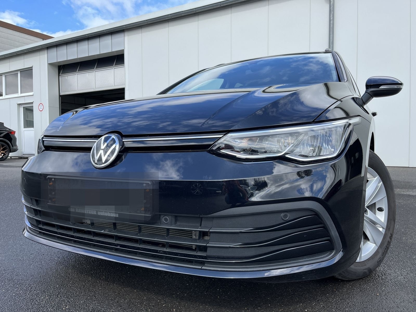 Volkswagen Golf Variant 2.0 TDI Life 127€ m. 20% AnzahlungD foto 1