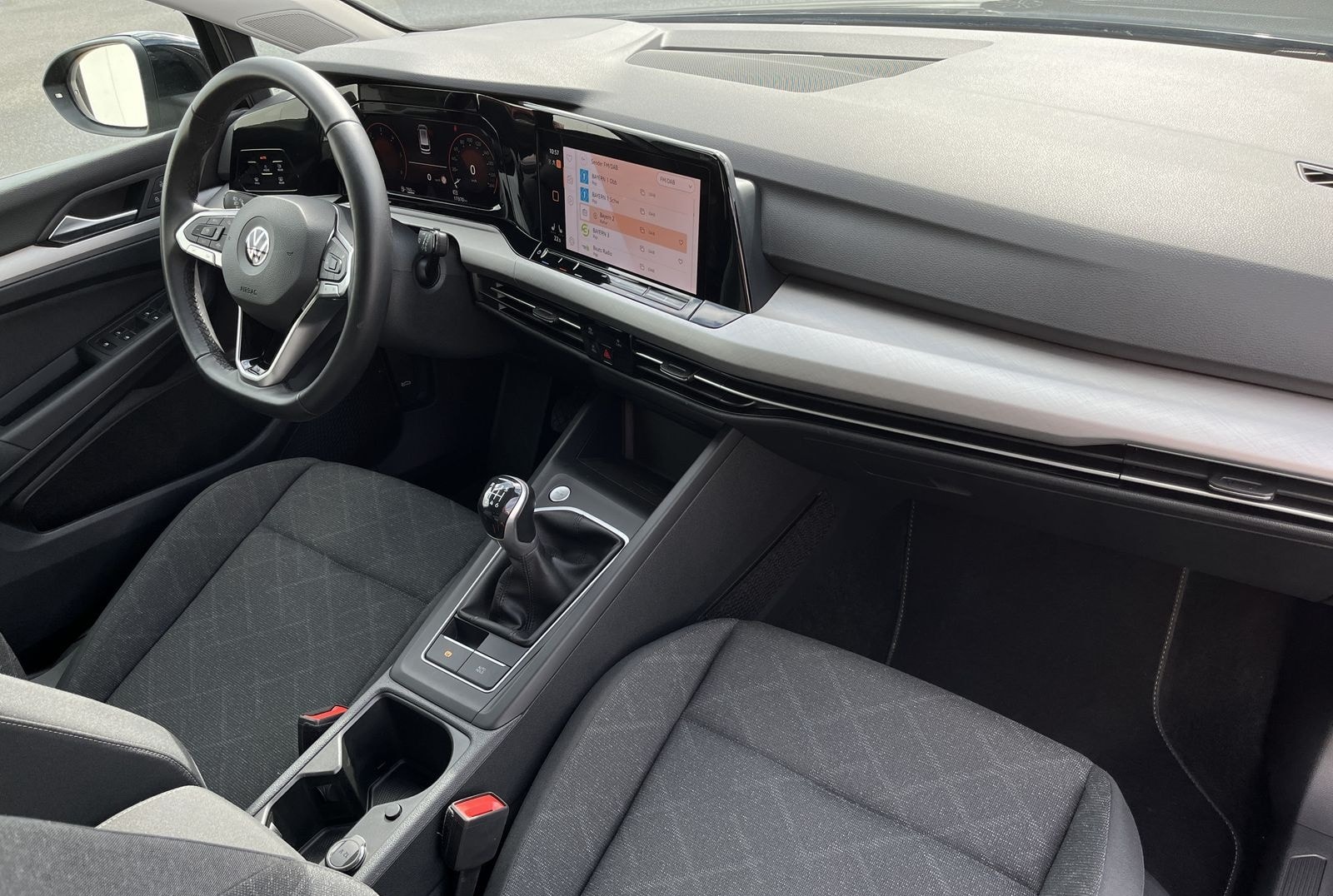 Volkswagen Golf Variant 2.0 TDI Life 127€ m. 20% AnzahlungD foto 12