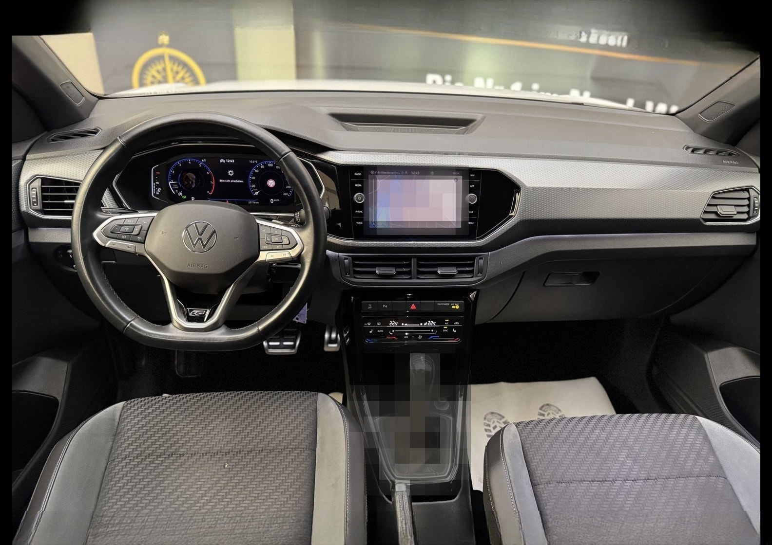 Volkswagen T-Cross R-Line 1.0 TSI DSG Teilleder/18/Navi/LED foto 17