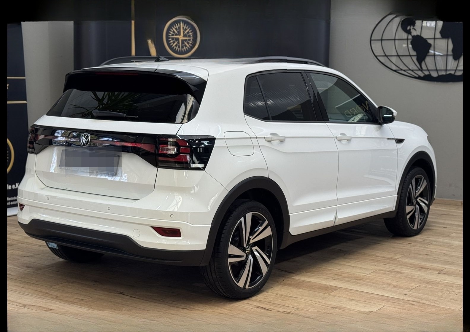 Volkswagen T-Cross R-Line 1.0 TSI DSG Teilleder/18/Navi/LED foto 9