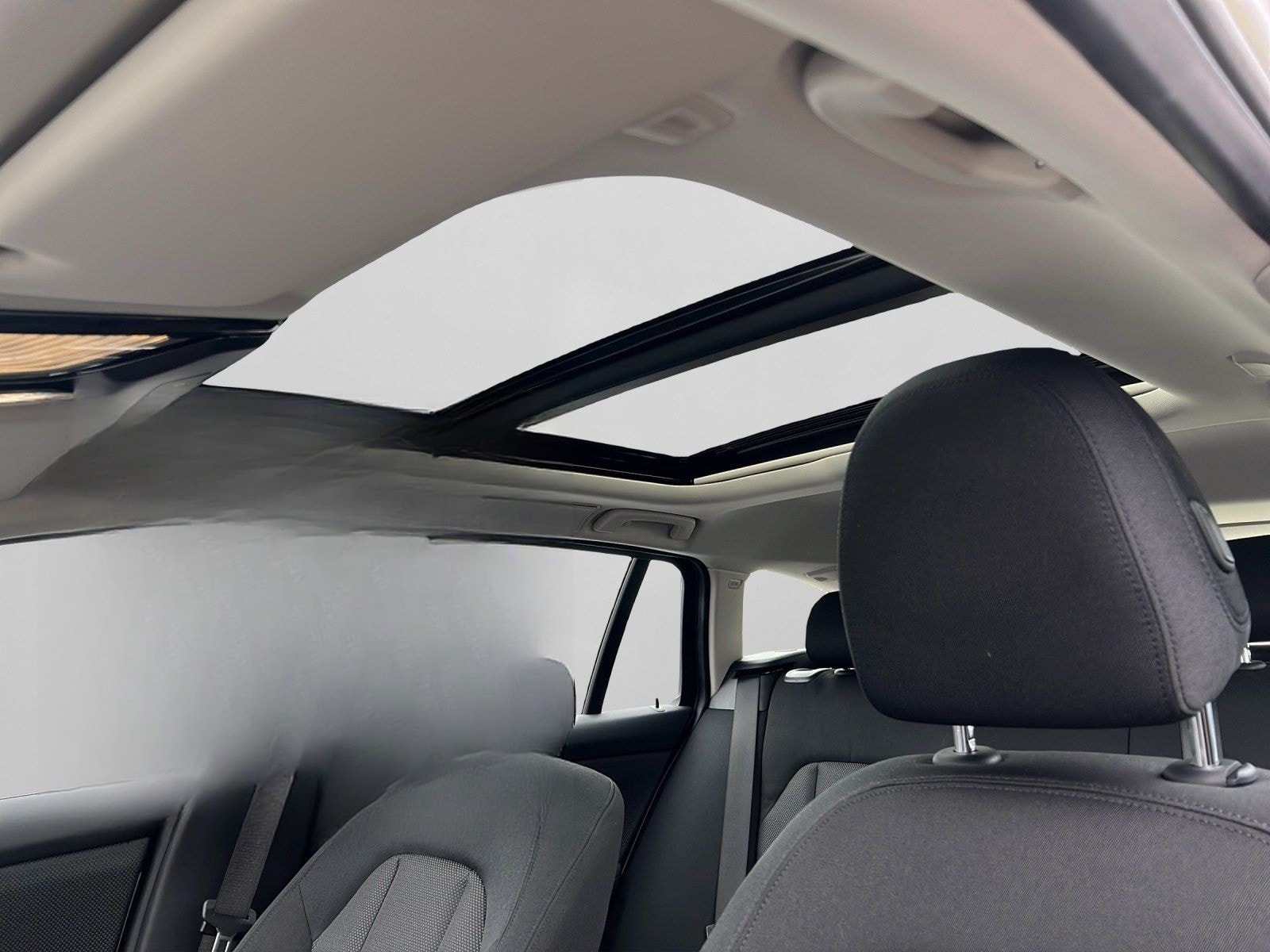 BMW 320i Touring HiFi Pano.Dach Driving Assist. Prof foto 11