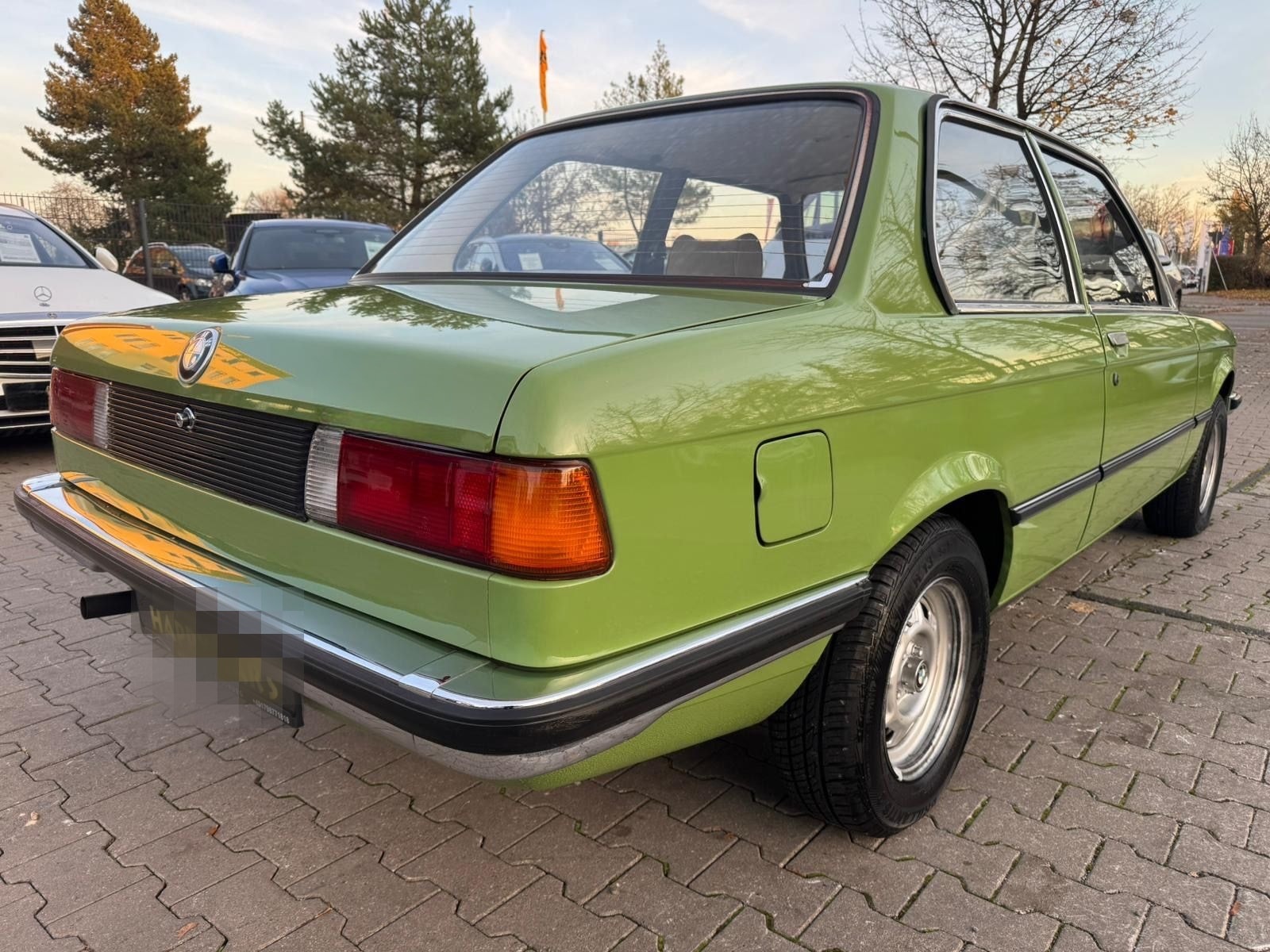 BMW 318 Coupe nur 44000km-Tüv Neu-Oldtimer-Rostfrei foto 4