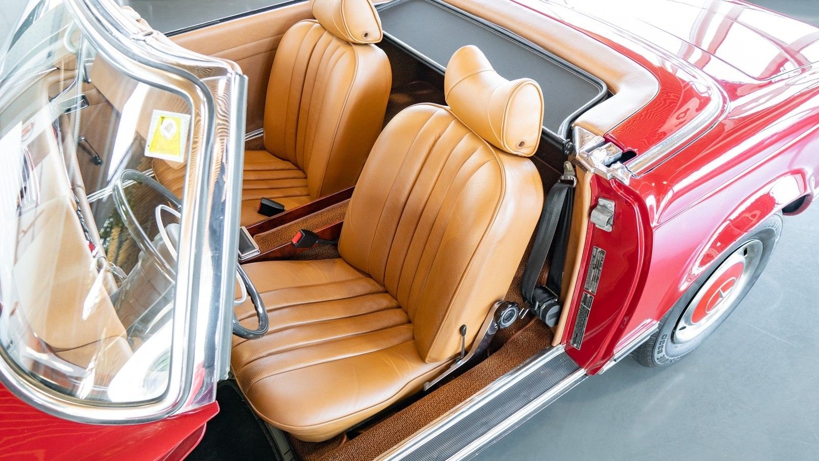 Mercedes-Benz 280 SL PAGODE foto 13