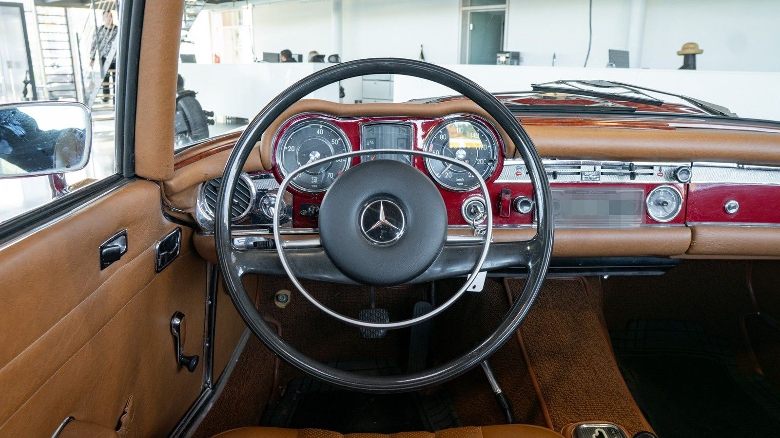 Mercedes-Benz 280 SL PAGODE foto 25
