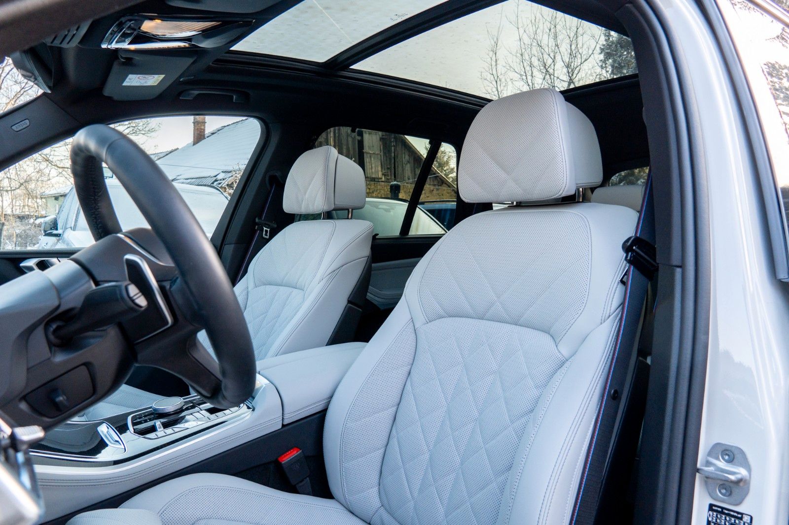 BMW X5 50e M SPORT.DR.ASS.PRO.PANO.LUFTF.360.22".AHK foto 25