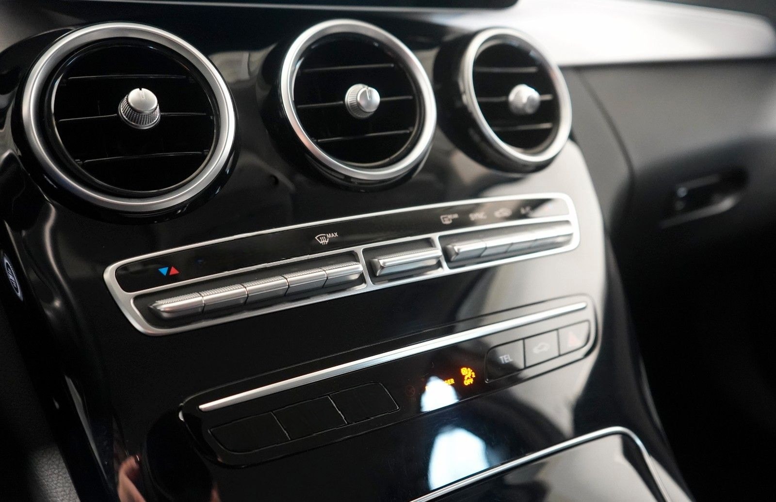 Mercedes-Benz C 220d T Avantgarde*KAMERA*LED*LEDER*1.HAND foto 13