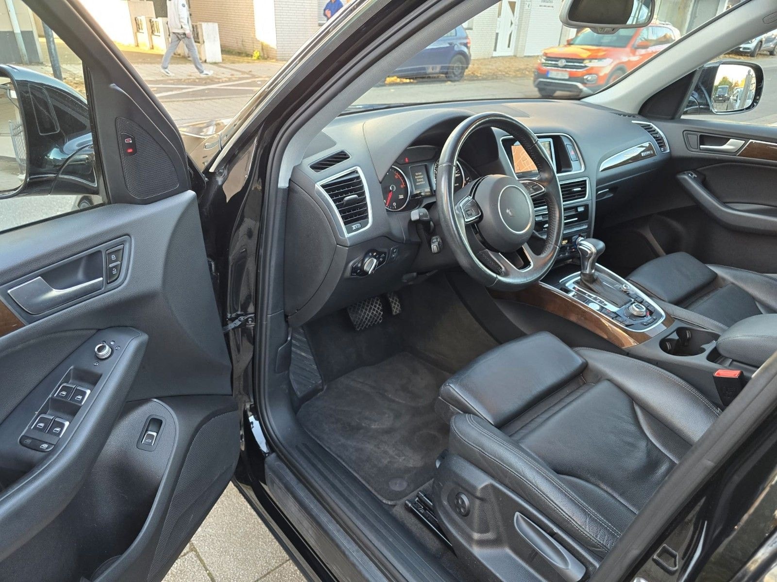 Audi Q5 2.0 TDI 140 kW quattro*PANO*LEDER*ACC*AHK* foto 13