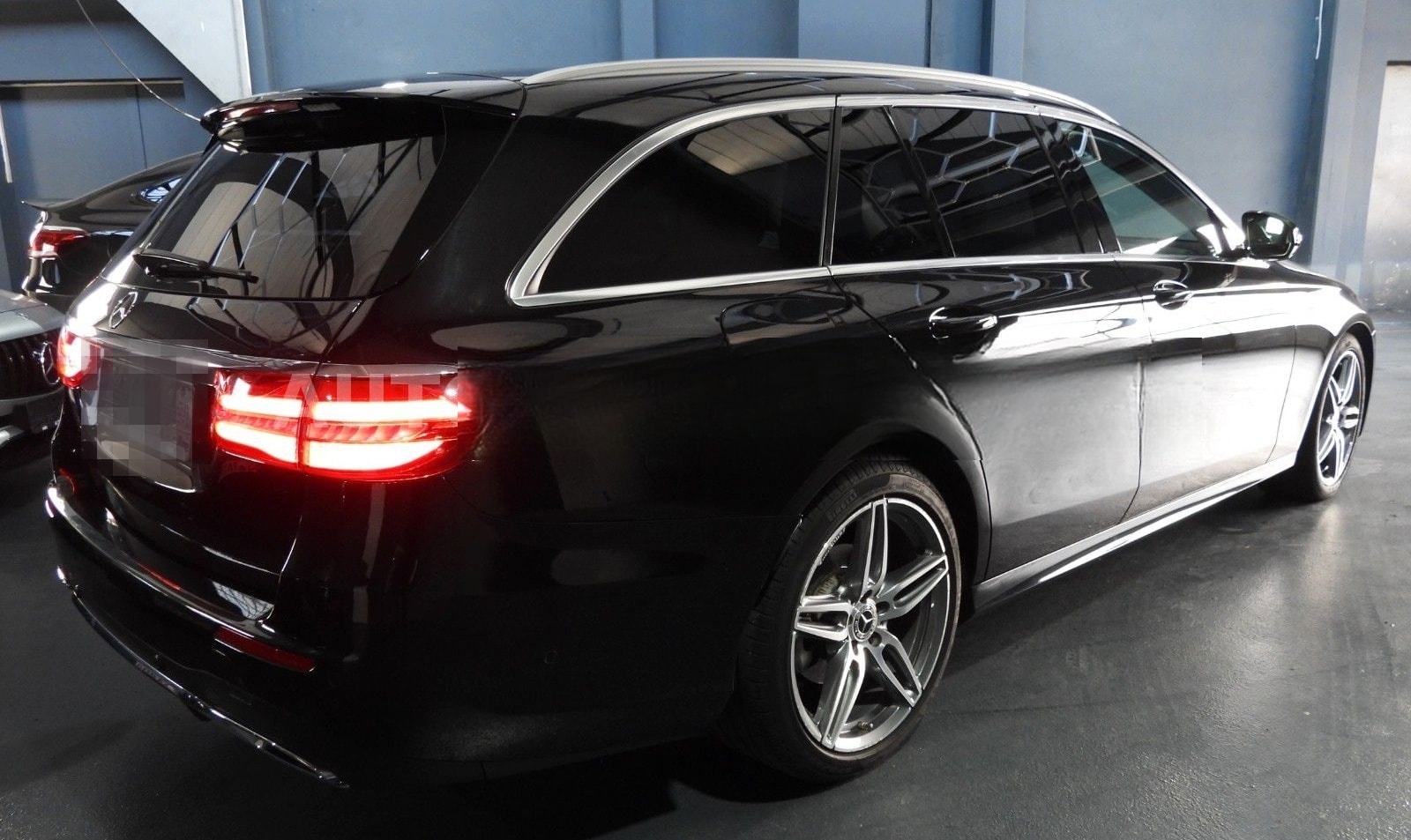 Mercedes-Benz E 220 D T AMG LINE/WIDESCREEN/MULTI/MEMORY/360°/ foto 4