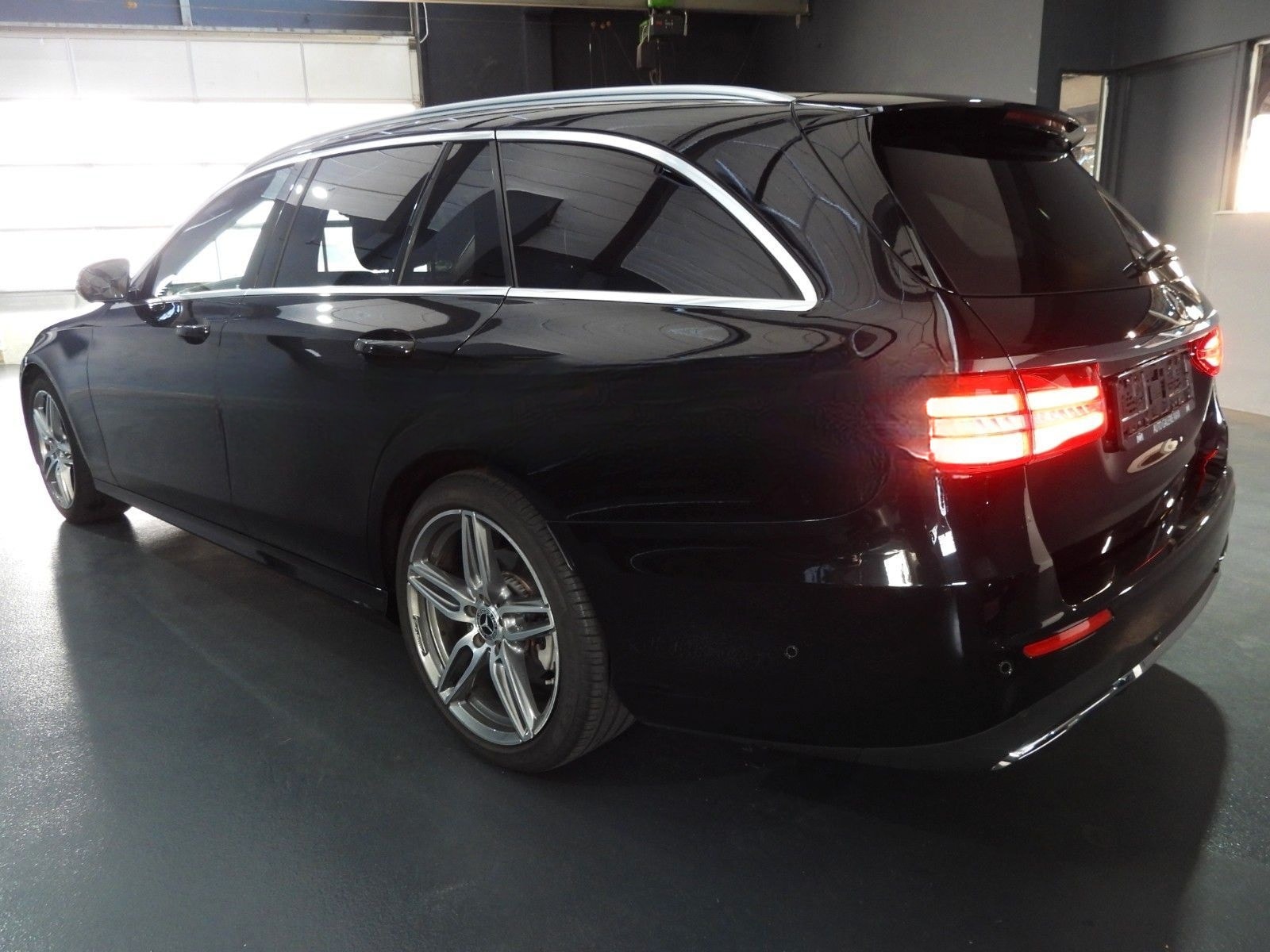 Mercedes-Benz E 220 D T AMG LINE/WIDESCREEN/MULTI/MEMORY/360°/ foto 9