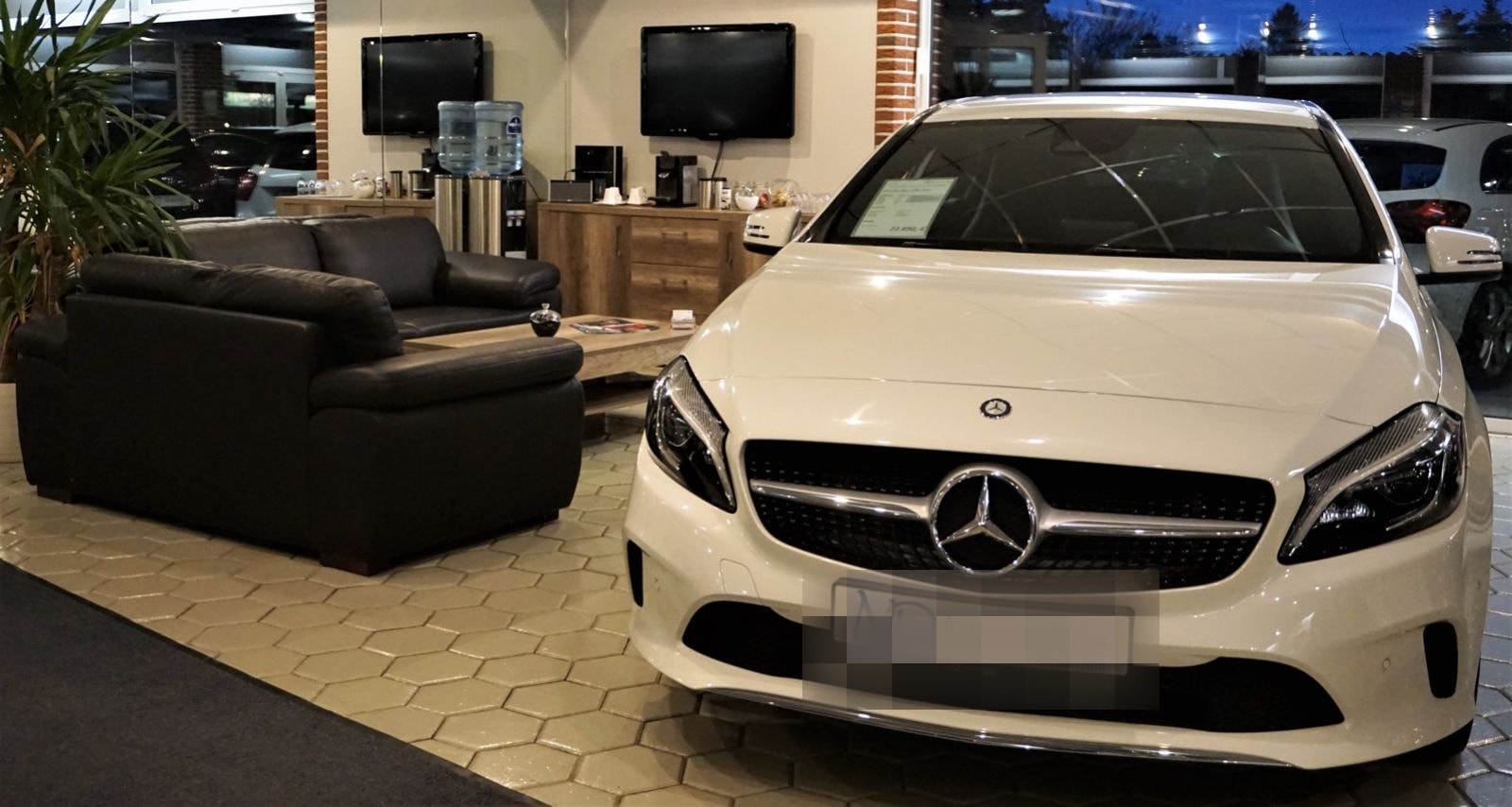Mercedes-Benz CLE 300 Cabrio 4Matic AMG Line Premium Plus foto 25