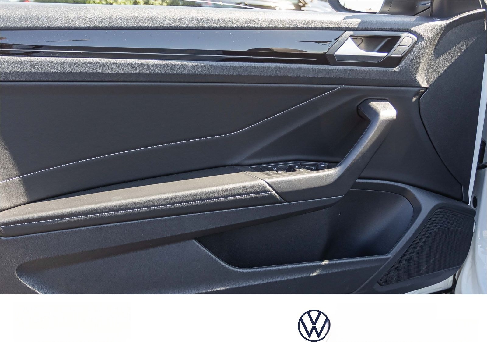 Volkswagen T-Roc Cabriolet 1.5 TSI "R-Line" DSG Navi LED Di foto 9