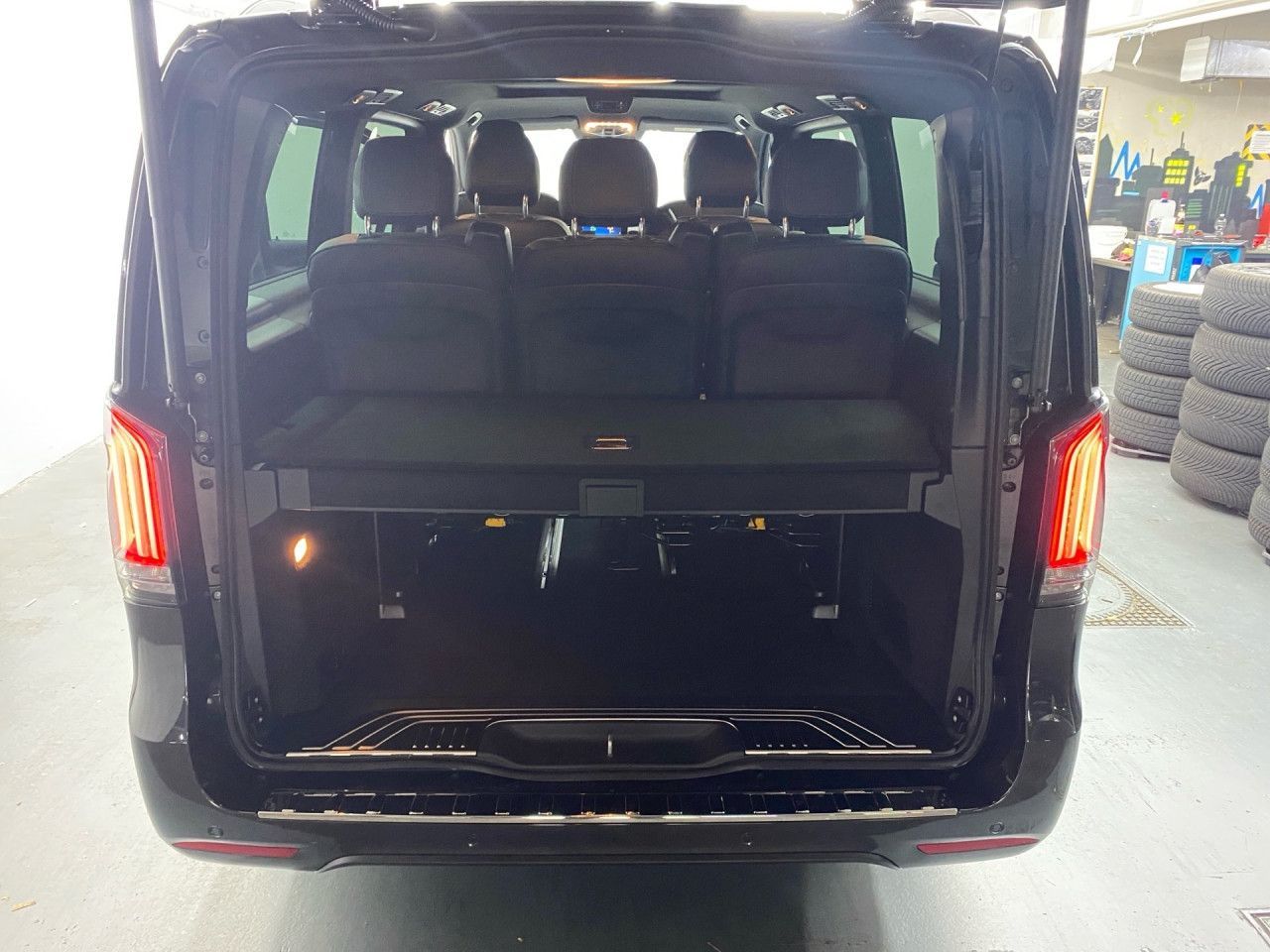 Mercedes-Benz V 300 d 4MATIC AVANTGARDE Lang AMG+360°+AHK foto 13