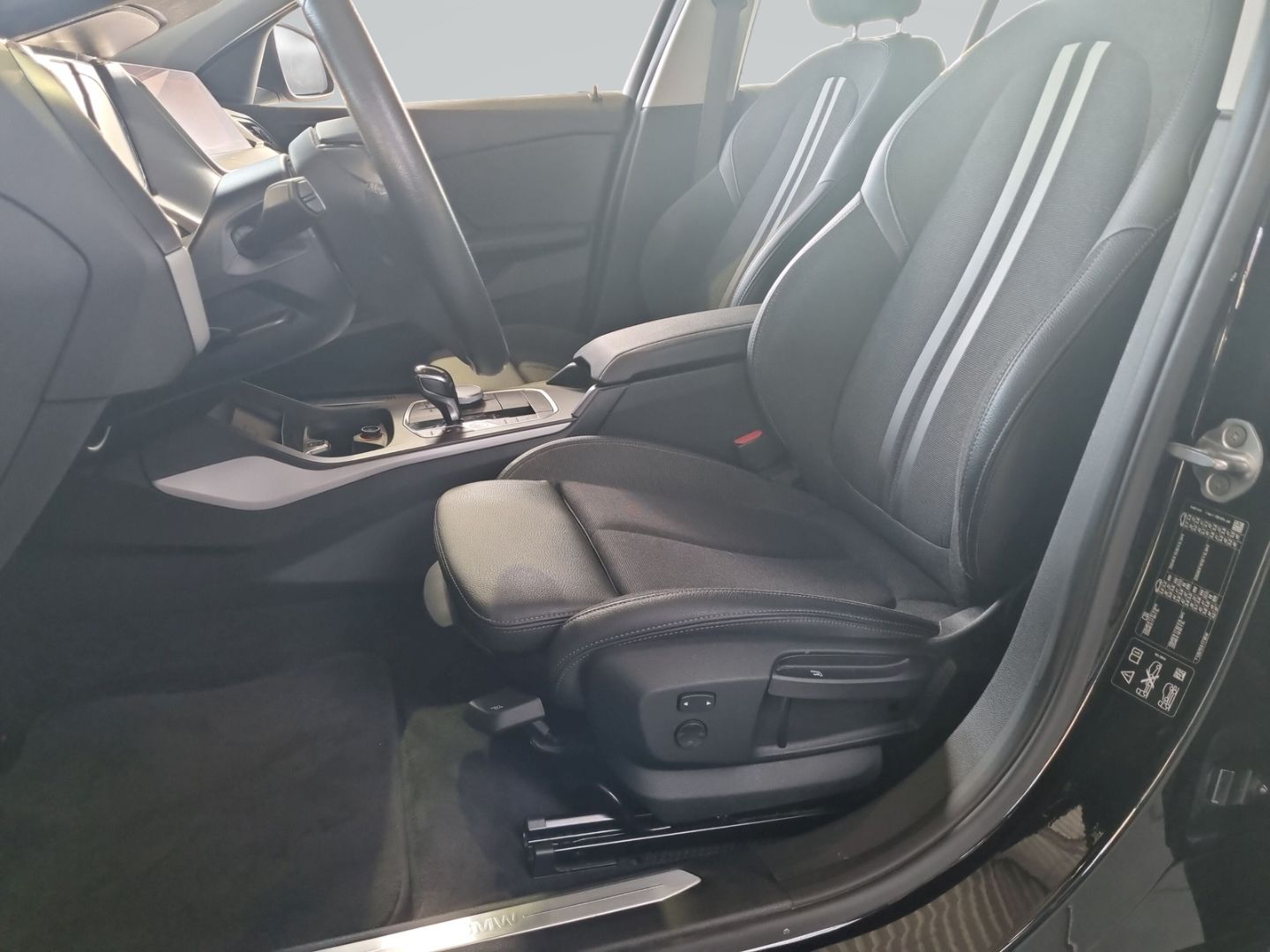 BMW 120 d xDrive AHK-abnehmbar Navi  Digitales Cockp foto 13