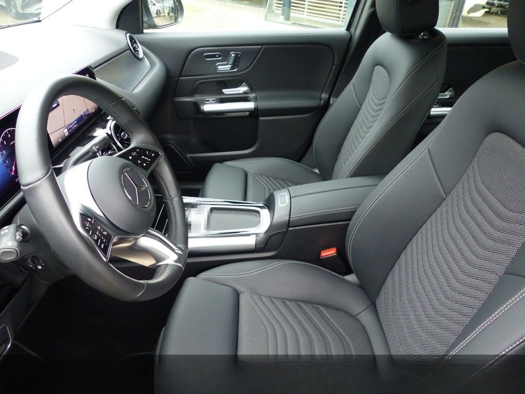 Mercedes-Benz GLA 180 PROGRESSIVE+AHK+TOTWINKEL+RF.-KAM+MEMORY foto 4