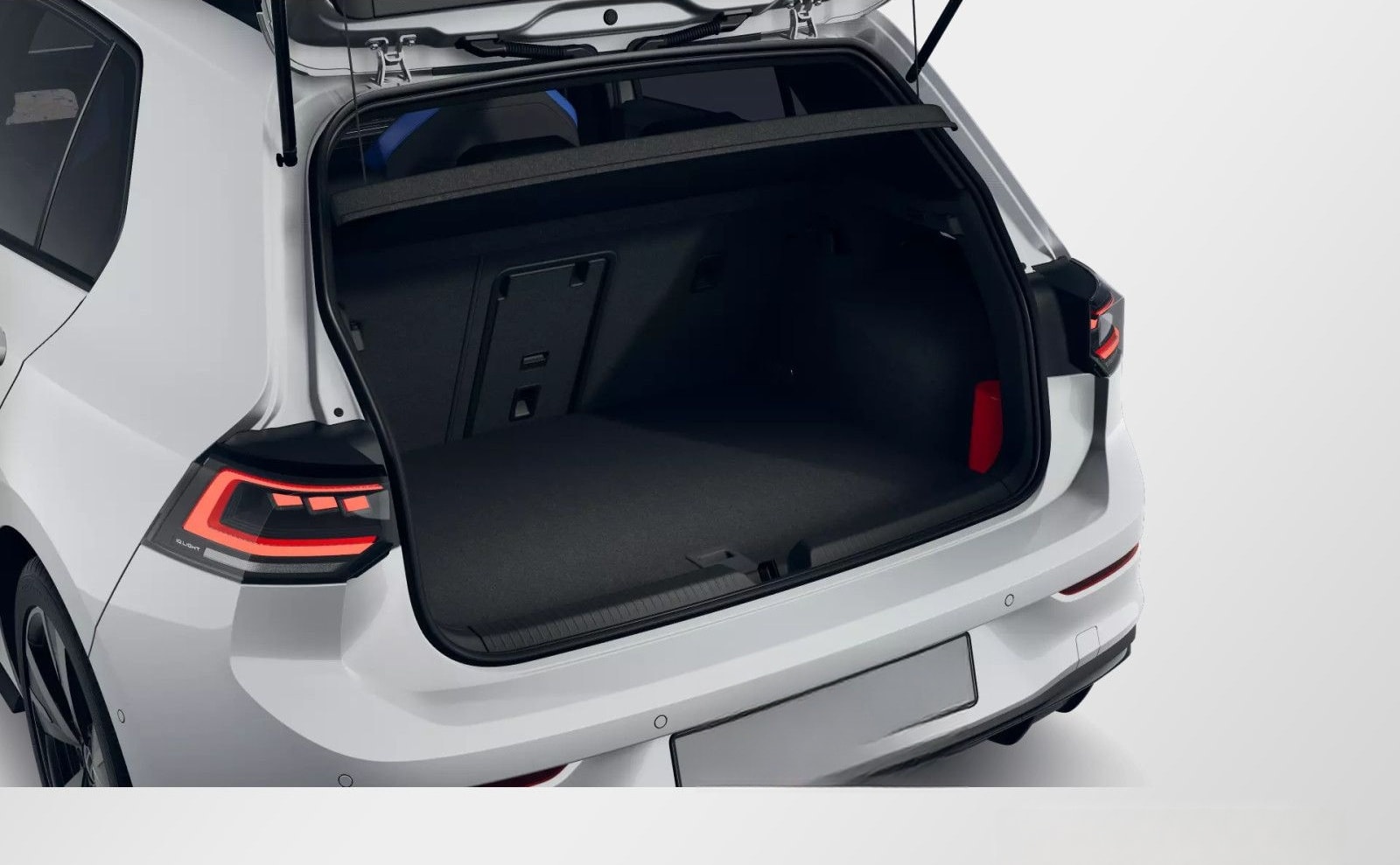 Volkswagen Golf VIII GTE 1.5 TSI HYBRID BlackStyle AHK ACC foto 12