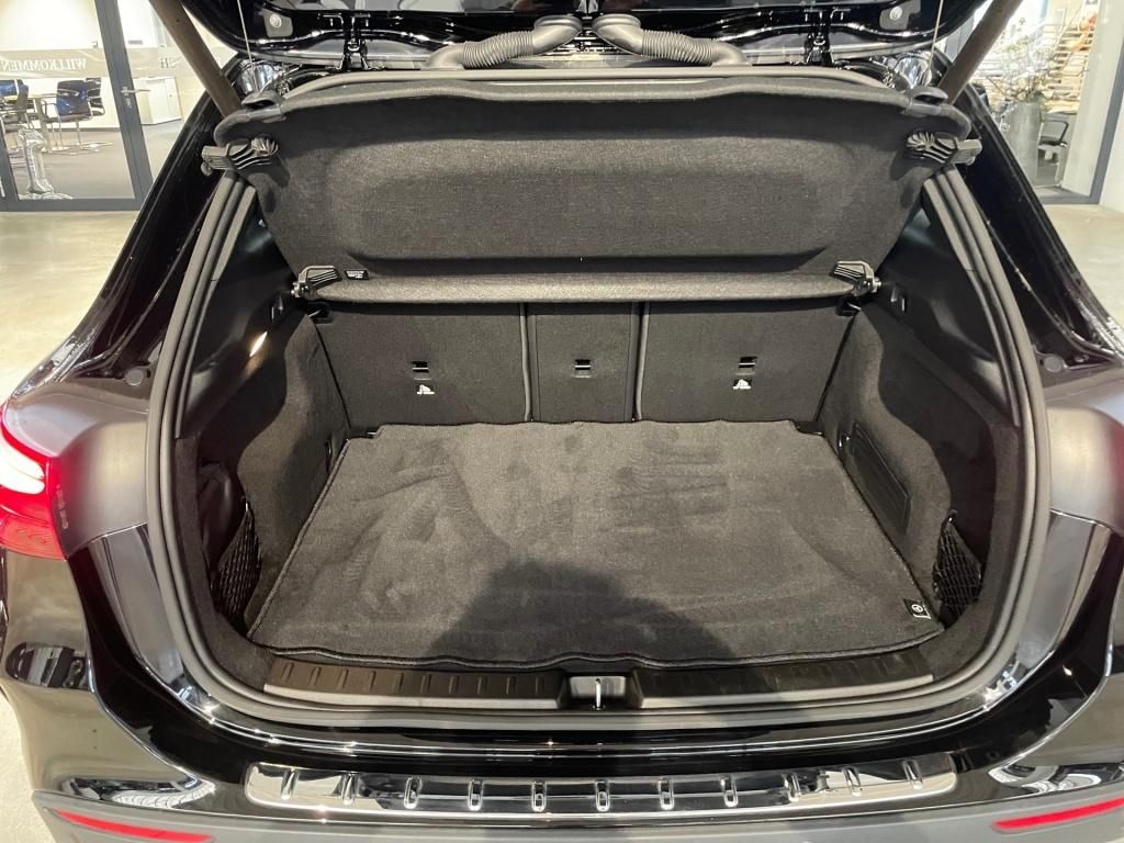 Mercedes-Benz GLA 180 AMG AHK Pano LED KeyLess SHZ Sport Navi foto 12