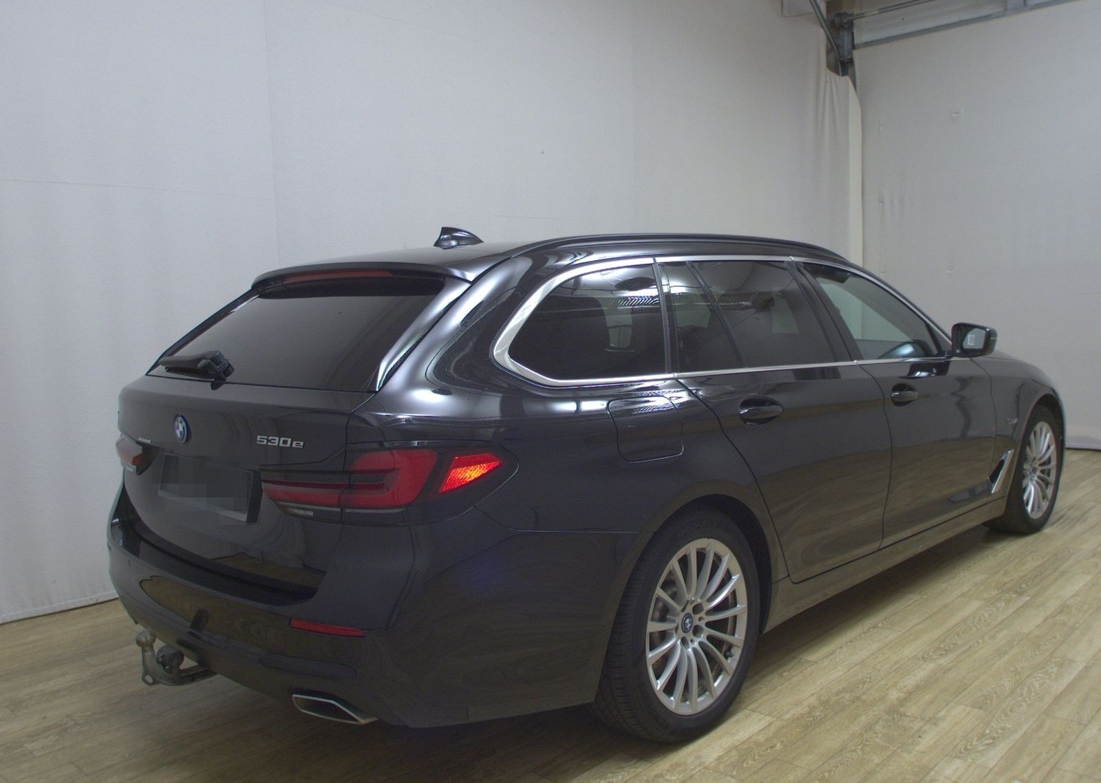 BMW 530e Touring Leder Navi LED LC-Pro RfK AHK DA+ foto 4