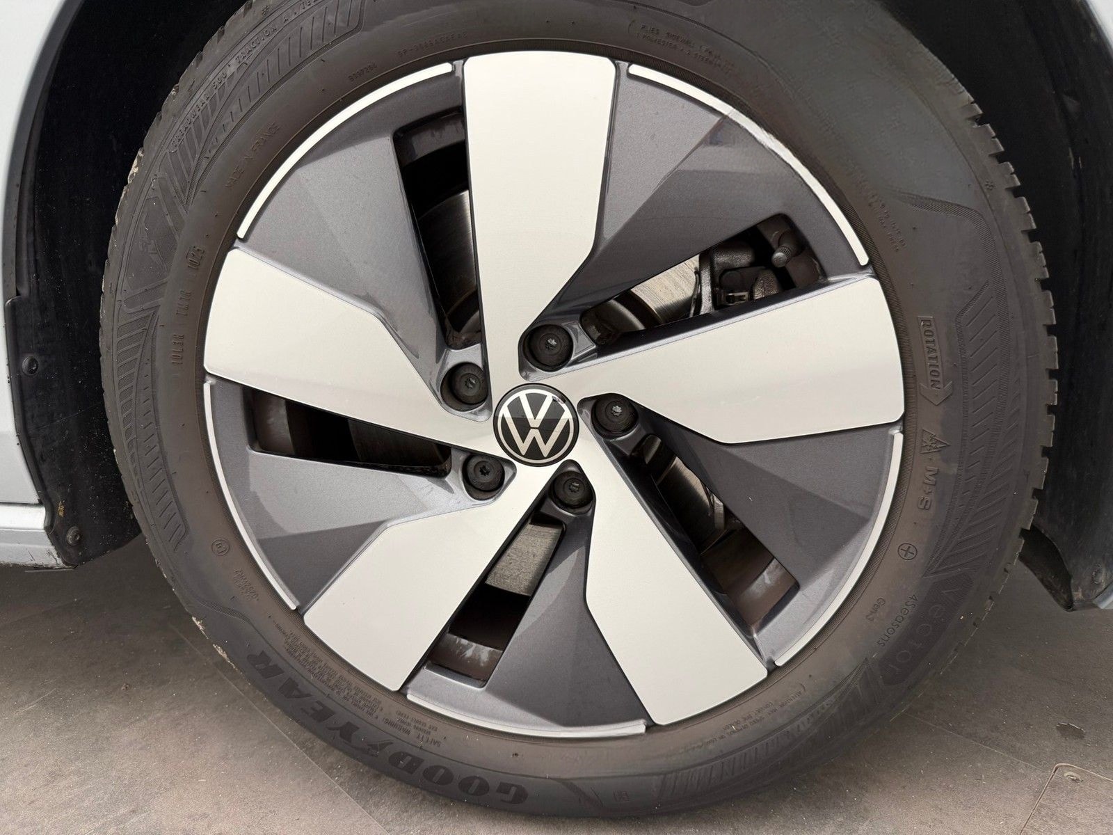 Volkswagen Passat Variant PA 1.5 eHybrid Business HeadAHK foto 13