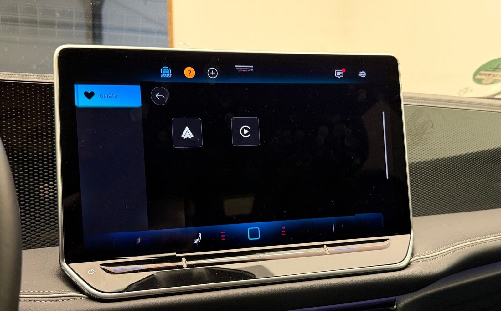 Volkswagen Passat Variant PA 1.5 eHybrid Business HeadAHK foto 10