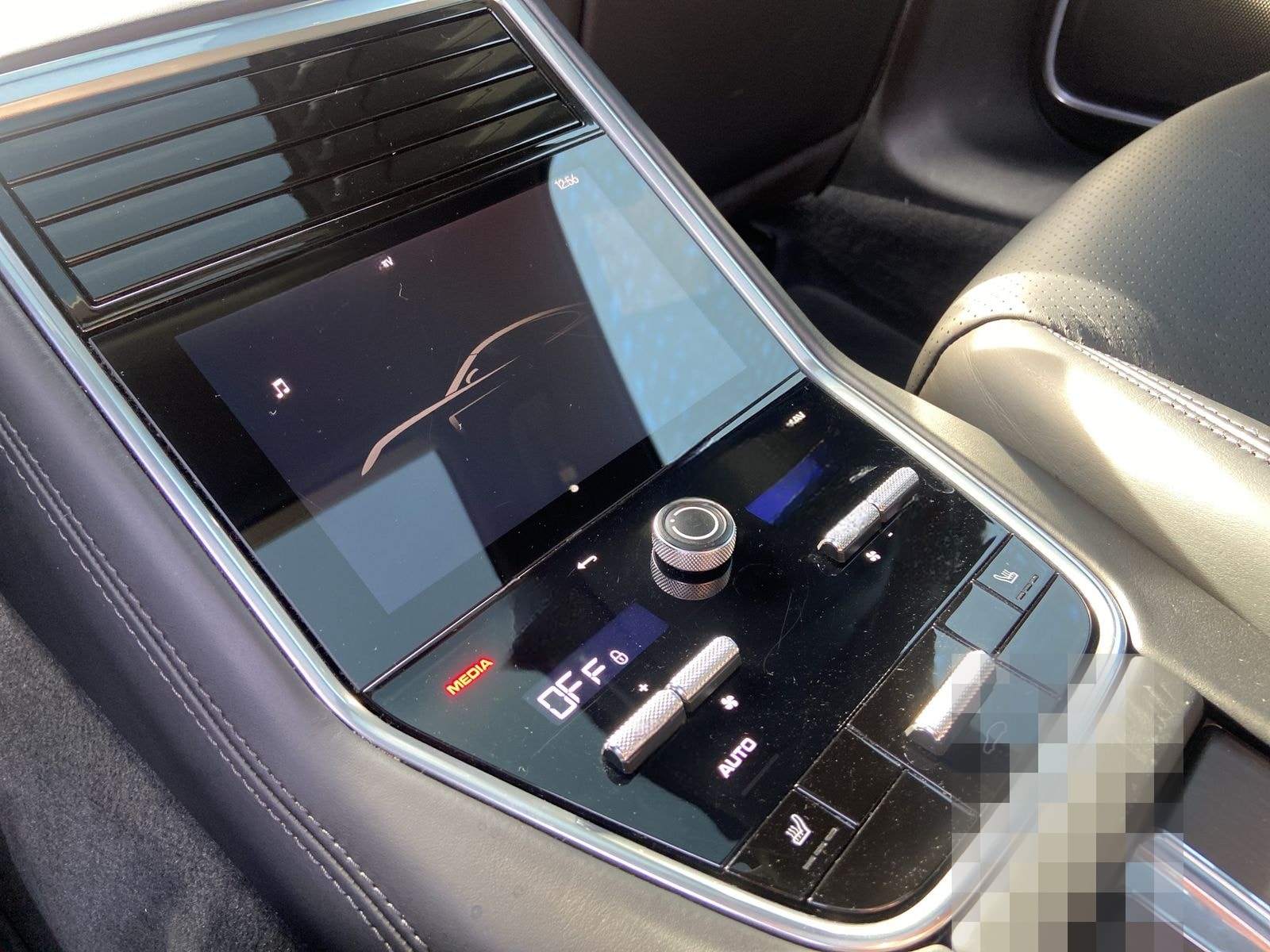 Porsche Panamera 4 Platinum Edition Chrono Pano ACC SAG  foto 24