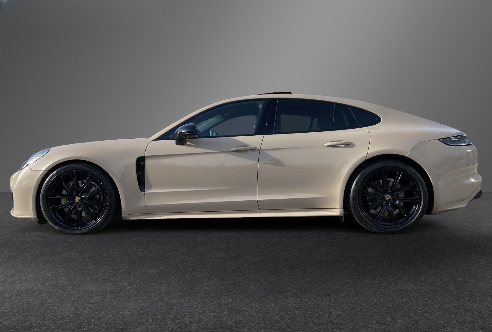 Porsche Panamera 4 Platinum Edition Chrono Pano ACC SAG  foto 4