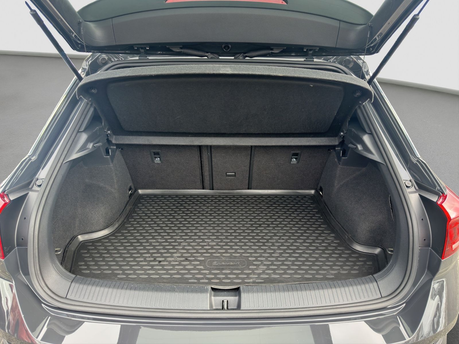 Volkswagen T-Roc 2.0TSI*SPORT*4M*STANDH*AHK*NAV*LED*ACC*L&S foto 18