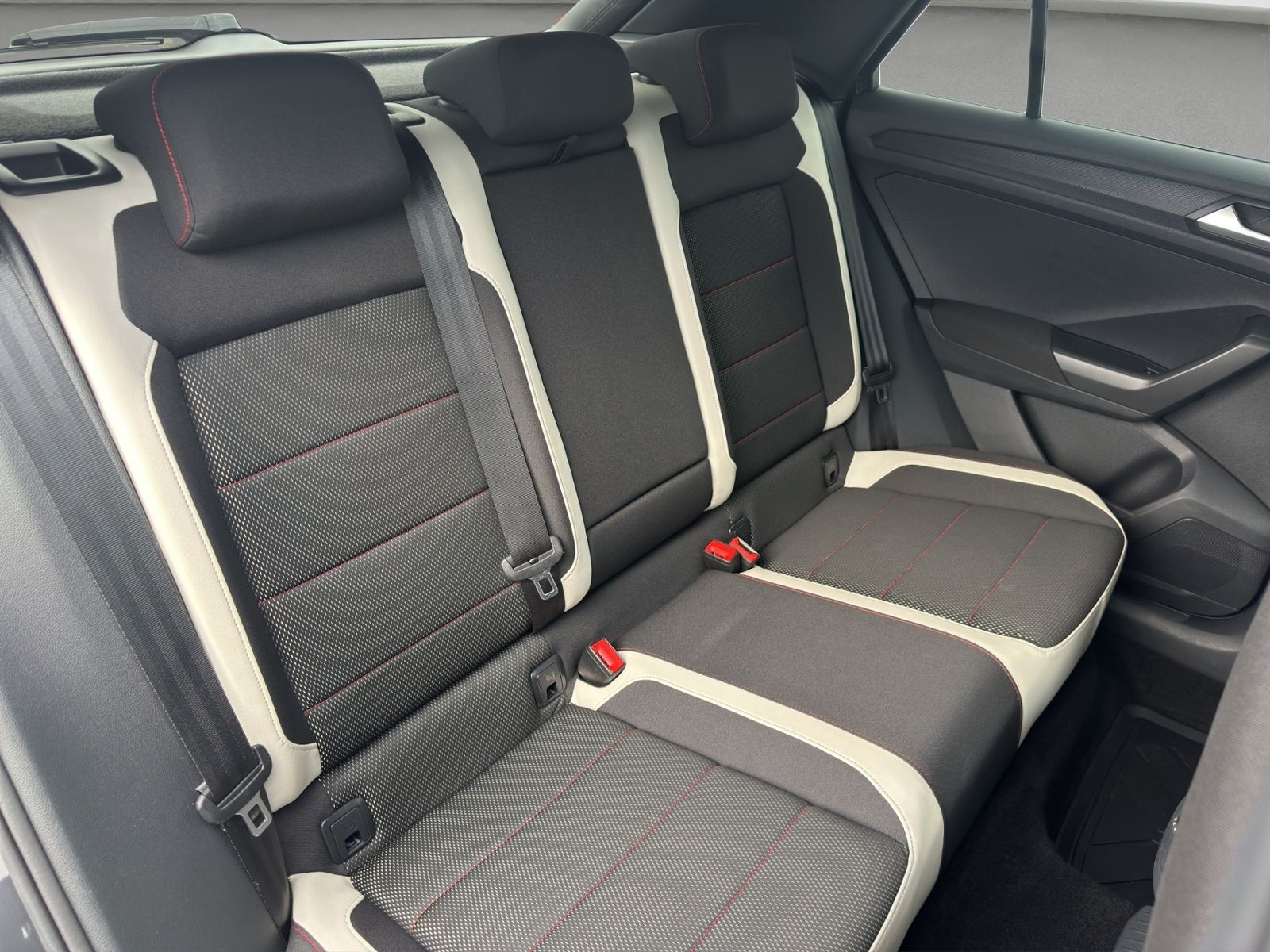 Volkswagen T-Roc 2.0TSI*SPORT*4M*STANDH*AHK*NAV*LED*ACC*L&S foto 19