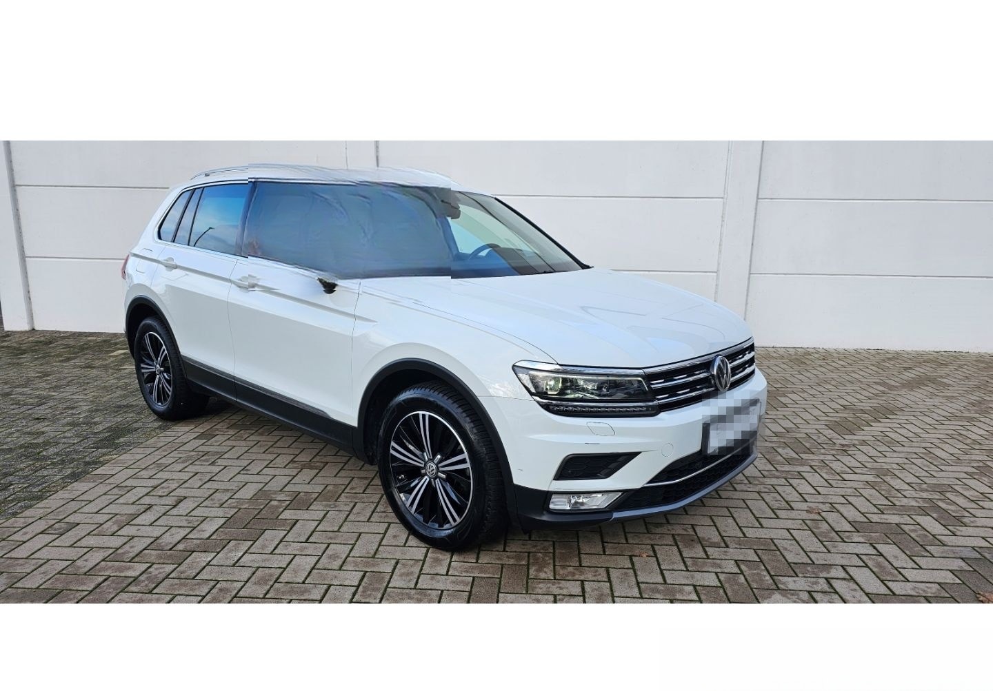 Volkswagen Tiguan Highline BMT TDI 2.0 Pano AHK ab. Navi AC foto 3
