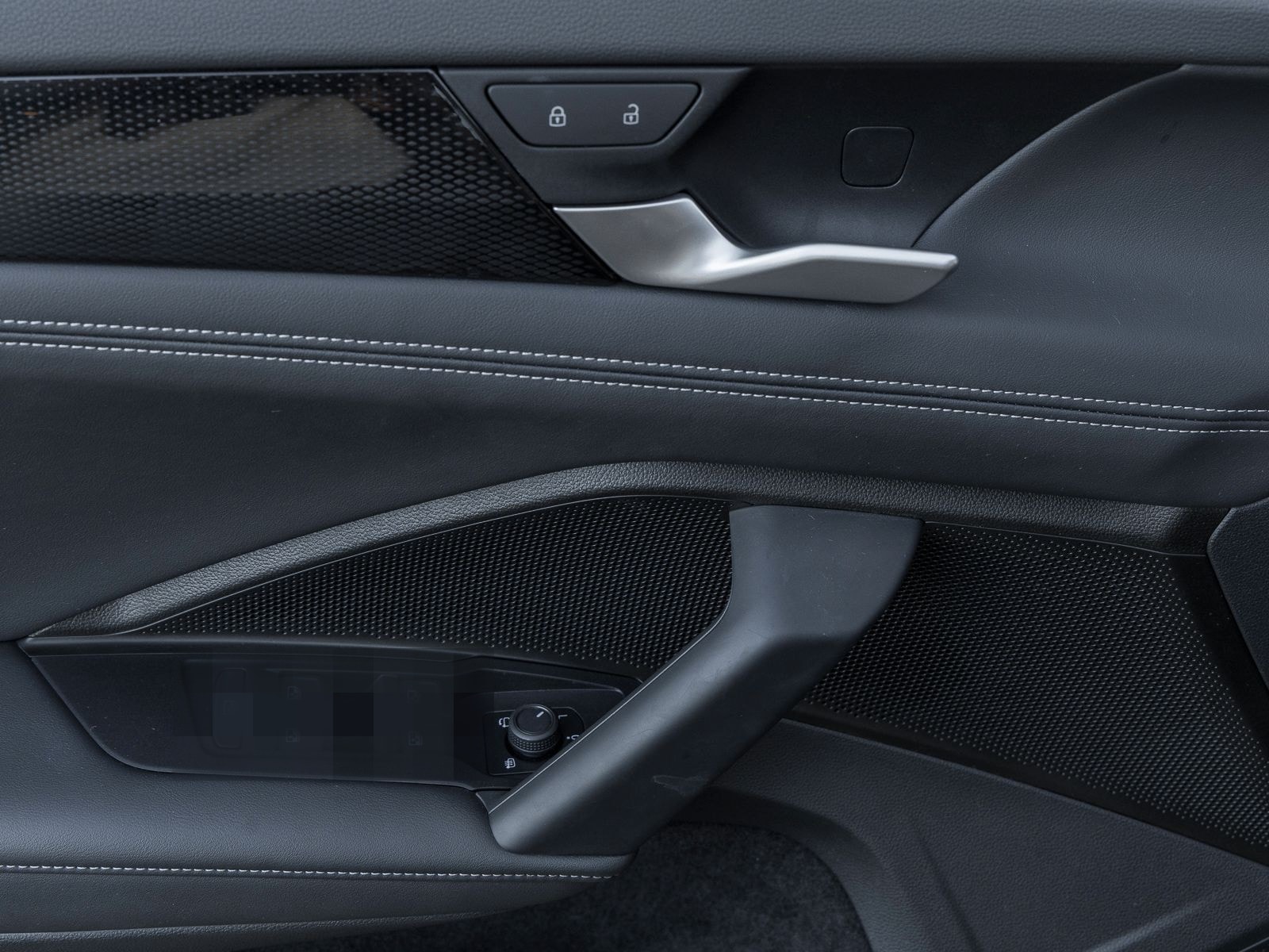 Volkswagen Tayron 1.5 eTSI DSG Life NAVI AHK REARVIEW LED P foto 9