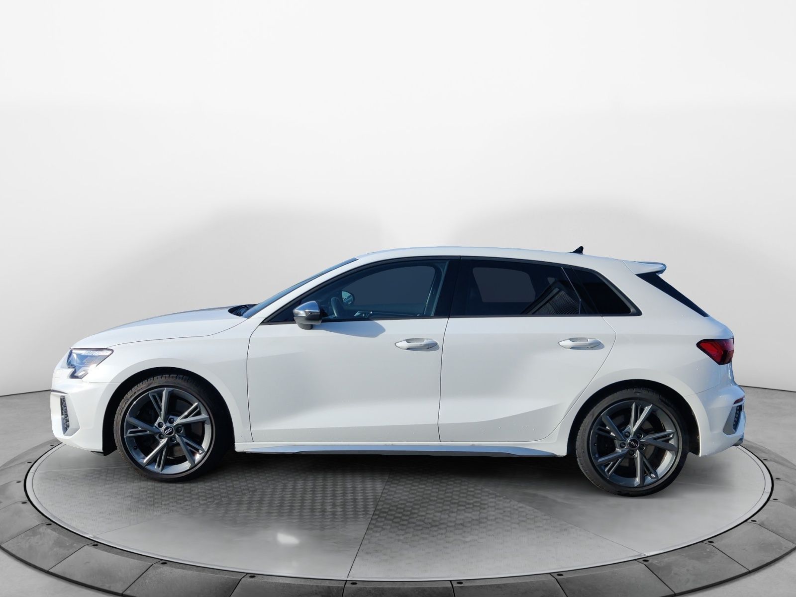 Audi S3 Sportback 2.0 TFSI q. S-Tronic, LED, ACC, RFK foto 2