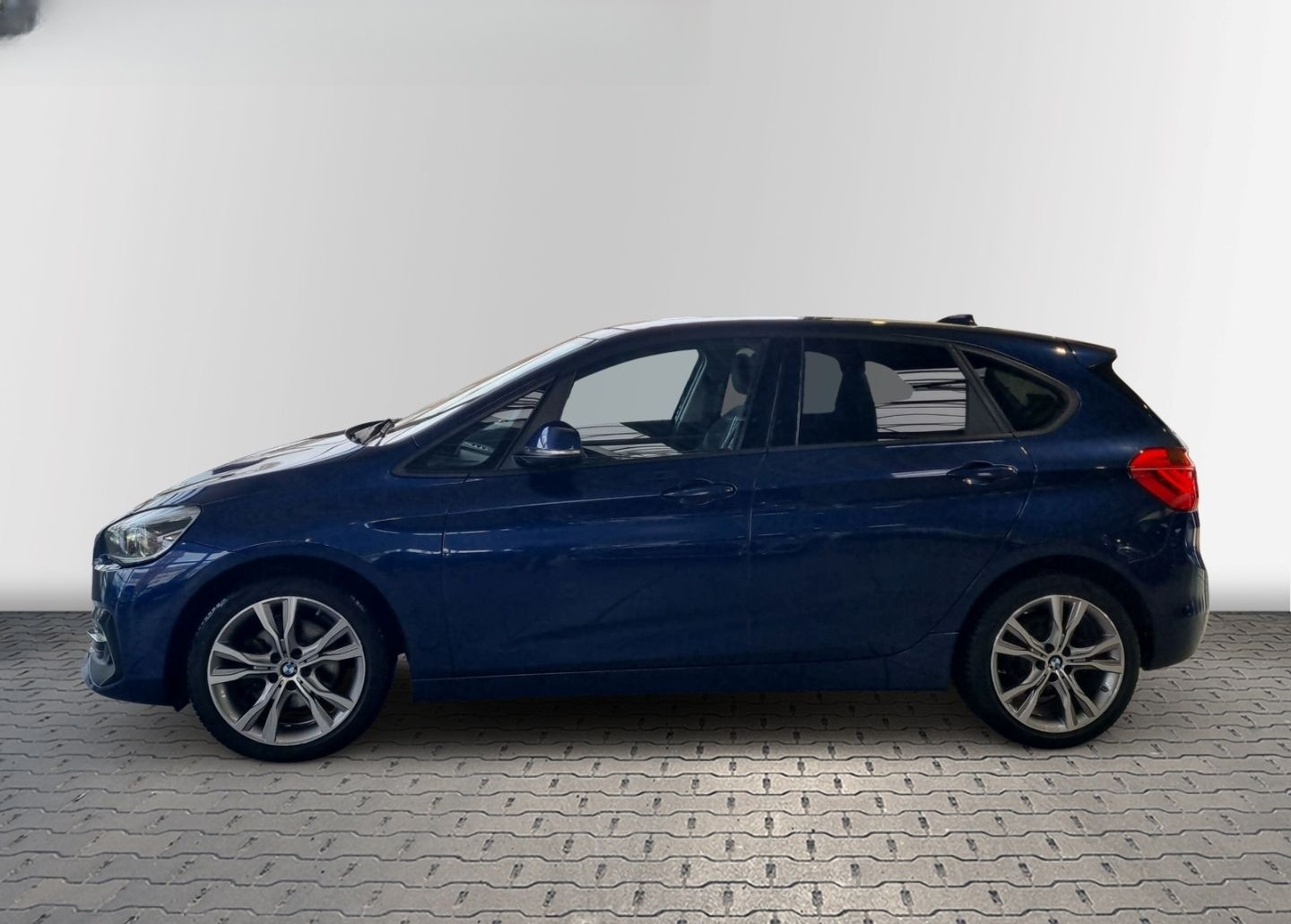 BMW 220 Active Tourer d Sport Line+AHK+LED+KAMERA+DA foto 7