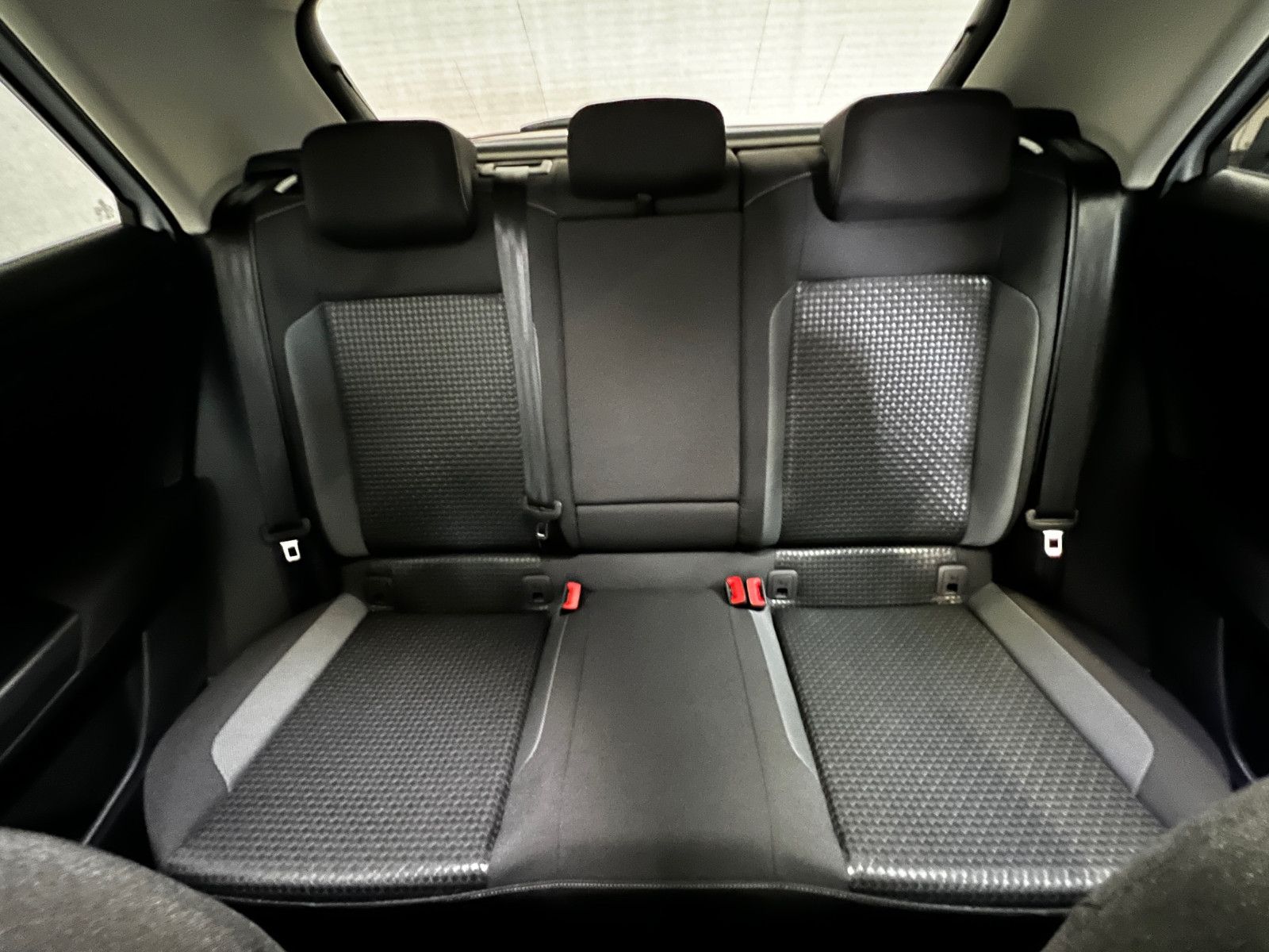 Volkswagen T-Roc 1.5 TSI Active Navi ACC LED SZH 17 Zoll foto 19