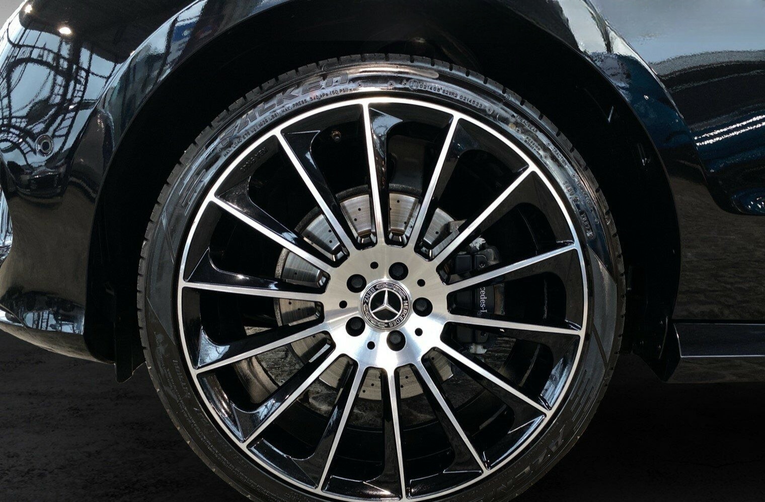 Mercedes-Benz GLE 350 d 4M AMG Line AIRM AHK Pano Kamera Totw. foto 17