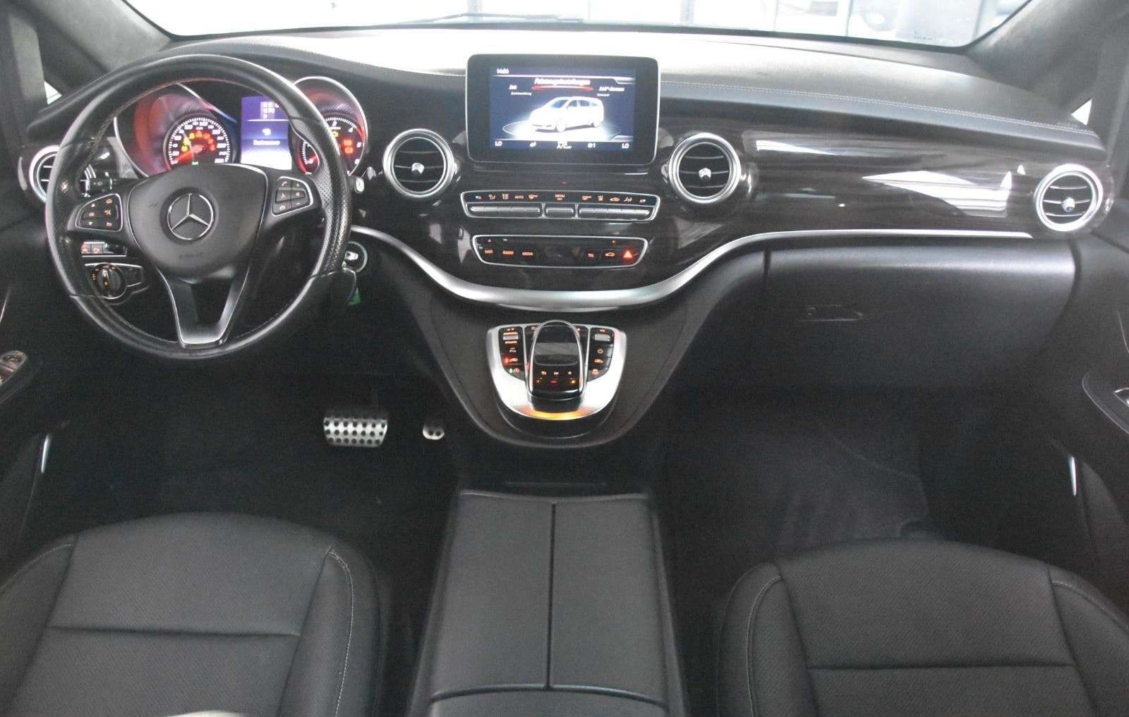 Mercedes-Benz V 250d EXCLUSIVE EDITION 4MATIC lang NP 84.184€ foto 16