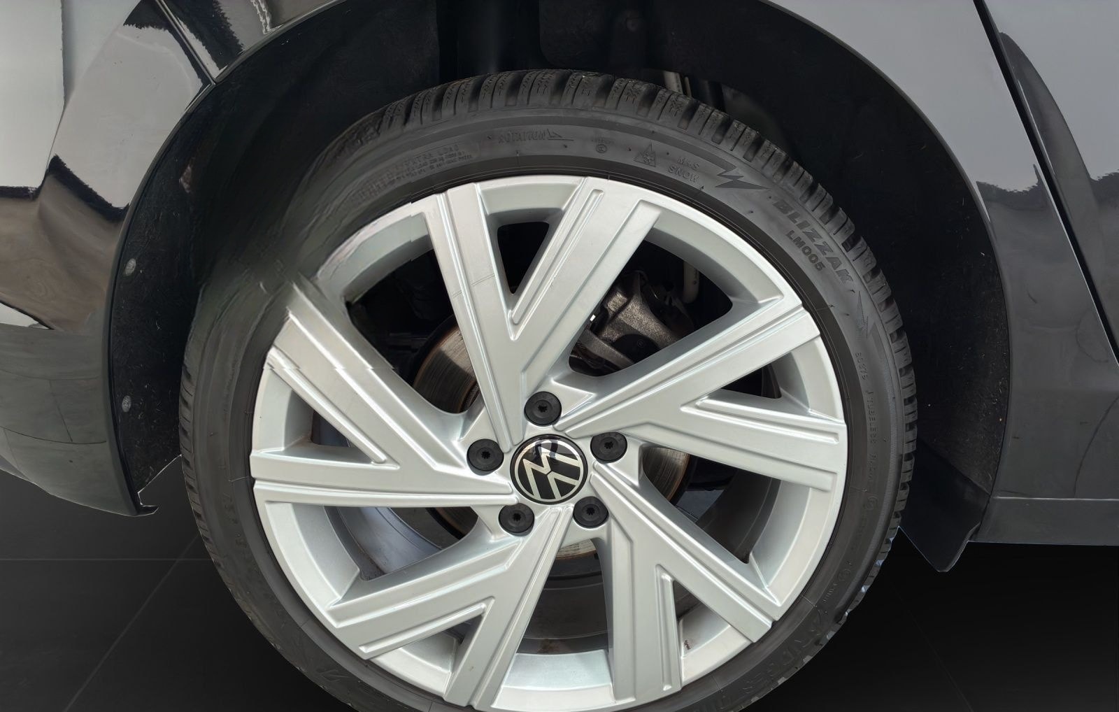 Volkswagen Golf 2.0 TDI DSG LIFE NAVI ASSIST KAMERA foto 8